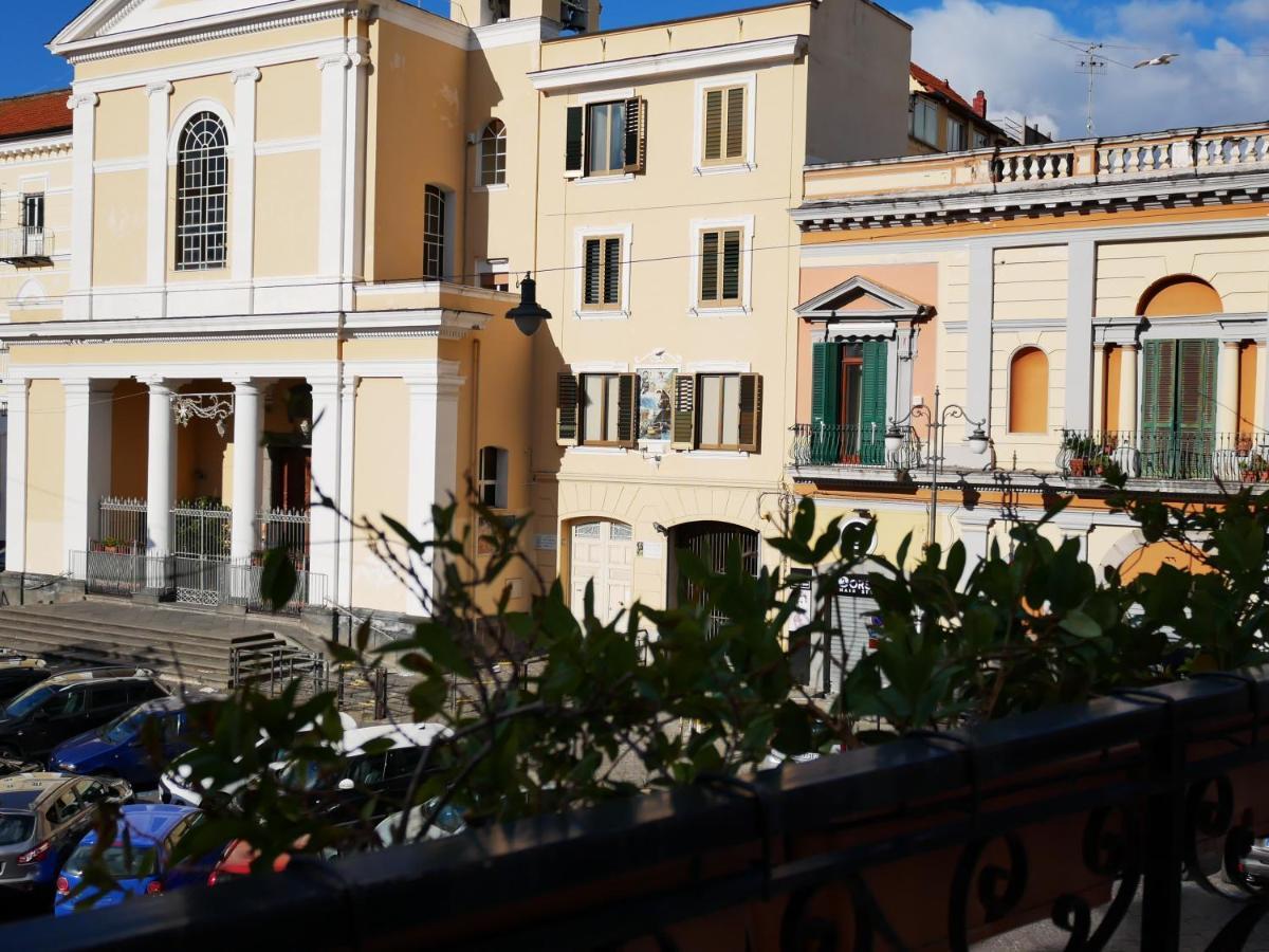 La Casetta Di Nonna Pina - Appartamento Con Cucina In Pieno Centro Torre Annunziata Eksteriør billede