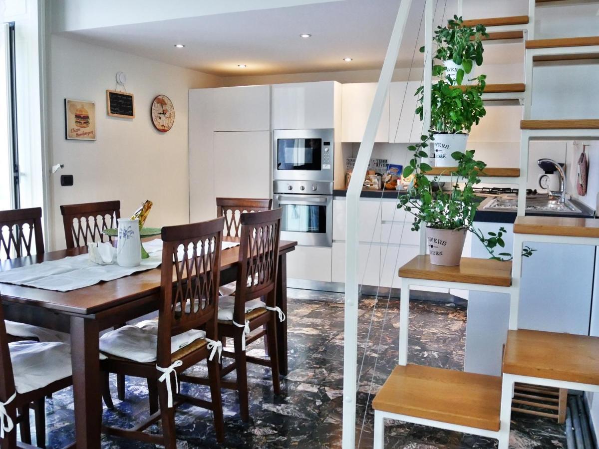 La Casetta Di Nonna Pina - Appartamento Con Cucina In Pieno Centro Torre Annunziata Eksteriør billede